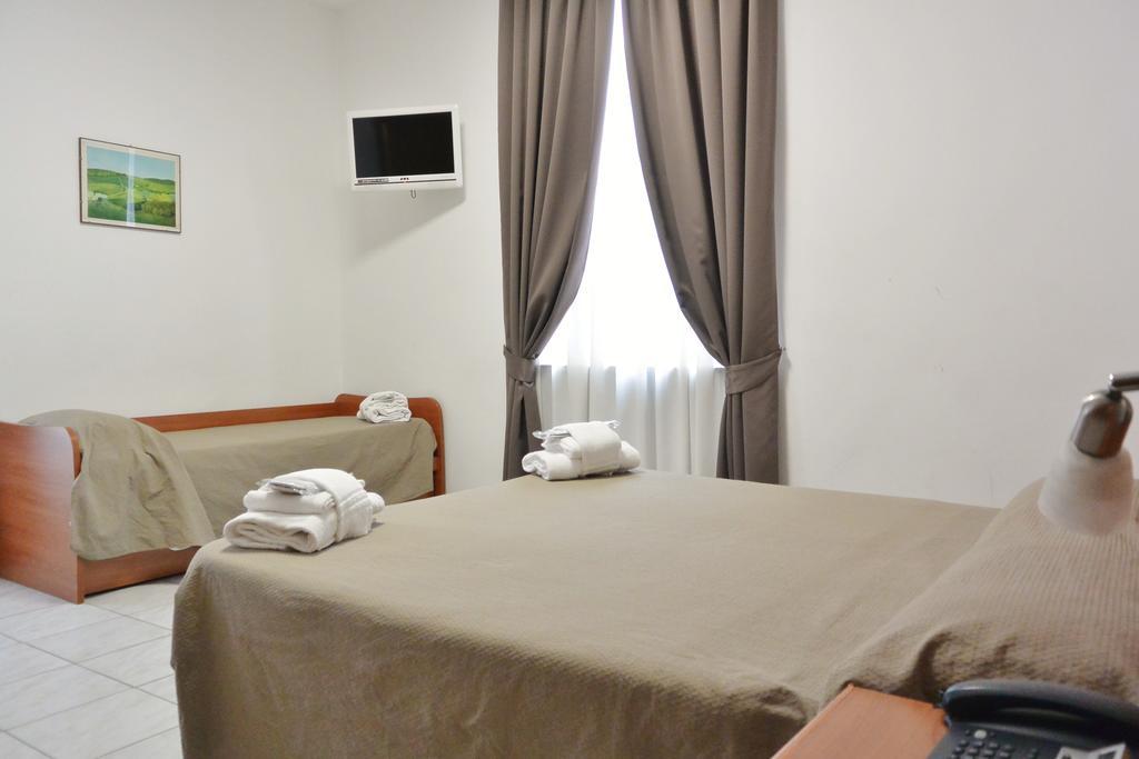 מילאנו Hotel Trentina מראה חיצוני תמונה